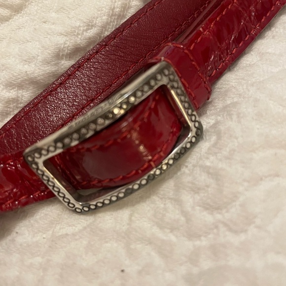 BRIGHTON Cross Body Purse in Croc Embossed Red Patent Leather - Picture 4 of 6